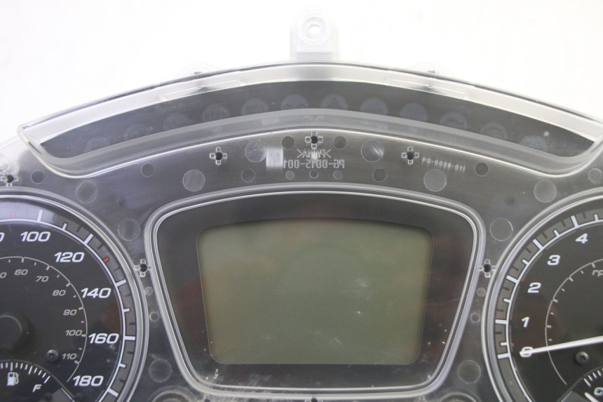 photo de TACHOMETER  PIAGGIO MP3 HPE 350 (2018 - 2020) - Zoom auf Gebrauchszustand