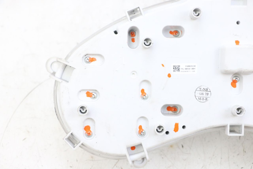 photo de TACHOMETER  PIAGGIO MP3 HPE 300 (2019 - 2026) - Hochauflösende Nahaufnahme