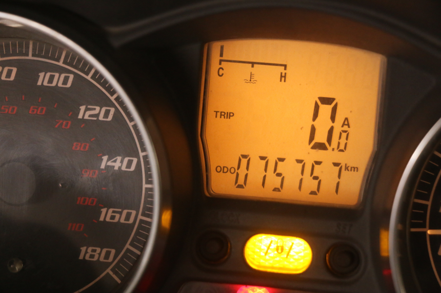 photo de TACHOMETER PIAGGIO MP3 LT 400 (2007 - 2012) - Hochauflösende Nahaufnahme