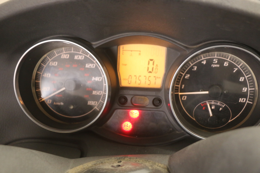 photo de TACHOMETER PIAGGIO MP3 LT 400 (2007 - 2012) - Ergänzendes Produktfoto