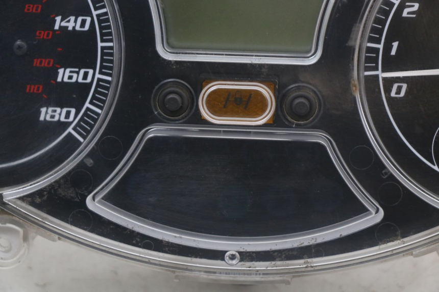 photo de TACHOMETER PIAGGIO MP3 LT 400 (2007 - 2012) - Alternative Perspektive