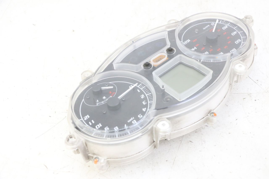 photo de TACHOMETER  PIAGGIO MP3 LT 300 (2010 - 2016) - Zoom auf Gebrauchszustand