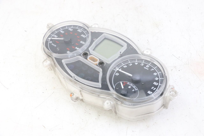 photo de TACHOMETER  PIAGGIO MP3 LT 300 (2010 - 2016) - Alternative Perspektive