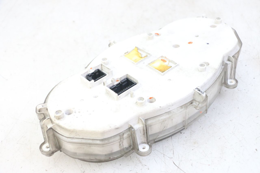 photo de TACHOMETER PIAGGIO MP3 LT 400 (2007 - 2012) - Oberflächenzustand und Material