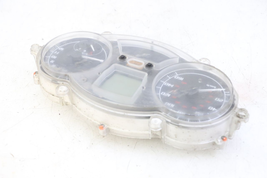 photo de TACHOMETER  PIAGGIO MP3 LT 300 (2010 - 2016) - Technische Nahaufnahme