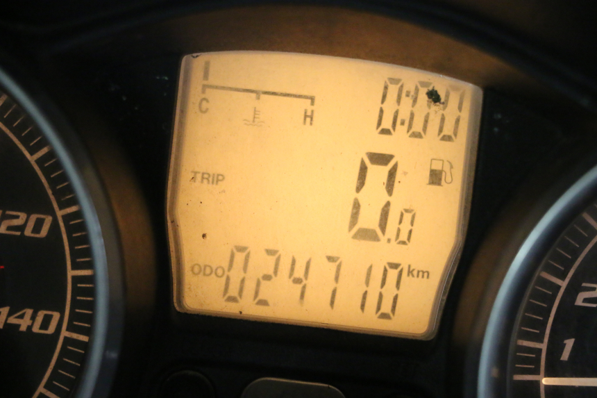 photo de TACHOMETER  PIAGGIO MP3 LT 300 (2010 - 2016) - Zoom auf Gebrauchszustand