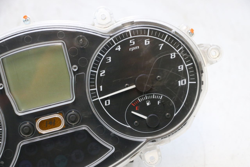 photo de TACHOMETER PIAGGIO MP3 LT 400 (2007 - 2012) - Hochauflösende Nahaufnahme