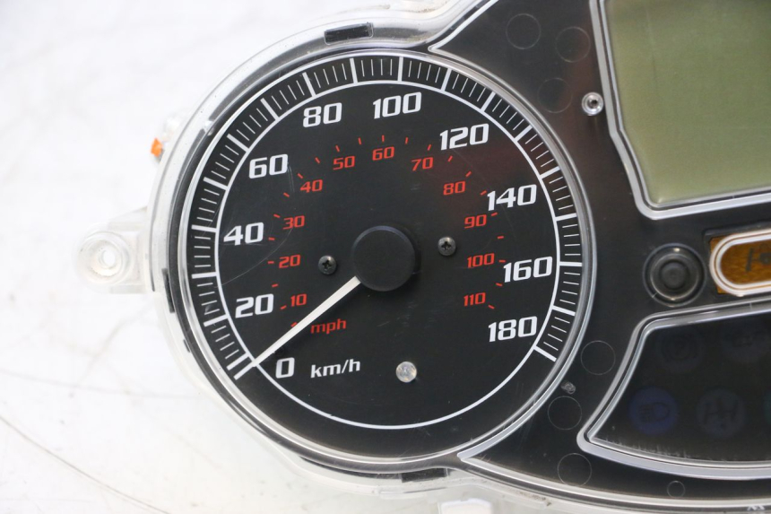 photo de TACHOMETER PIAGGIO MP3 LT 400 (2007 - 2012) - Ergänzendes Produktfoto