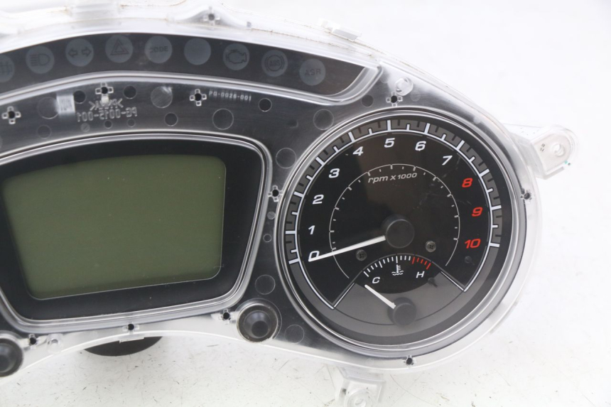 photo de TACHOMETER  PIAGGIO MP3 500 (2014 - 2017) - Zoom auf Komponenten