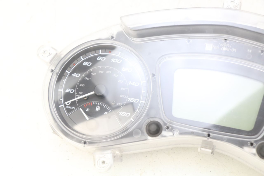 photo de TACHOMETER  PIAGGIO MP3 500 (2014 - 2017) - Ergänzendes Produktfoto