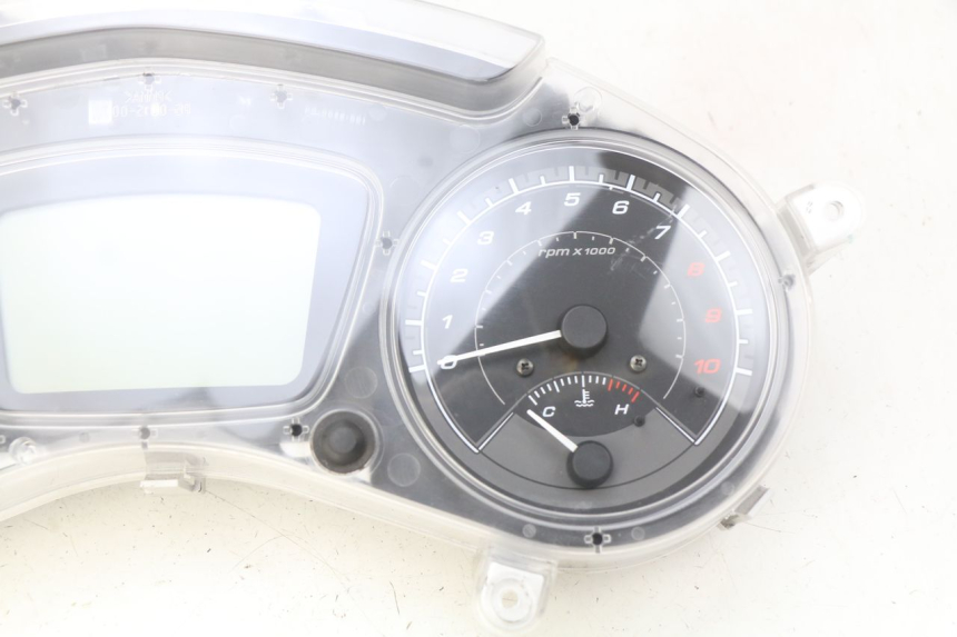 photo de TACHOMETER  PIAGGIO MP3 500 (2014 - 2017) - Detaillierte Sichtprüfung