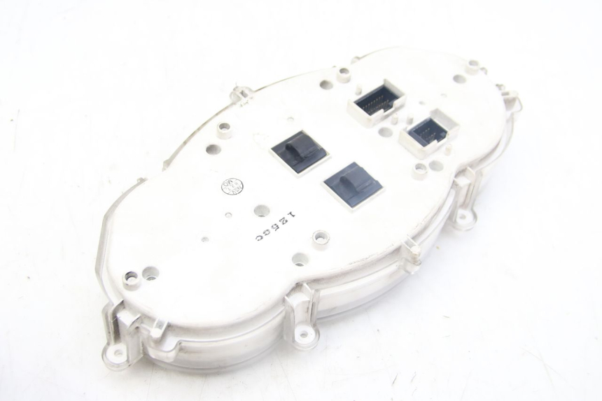 photo de TACHOMETER PIAGGIO MP3 125 (2006 - 2014) - Alternative Perspektive