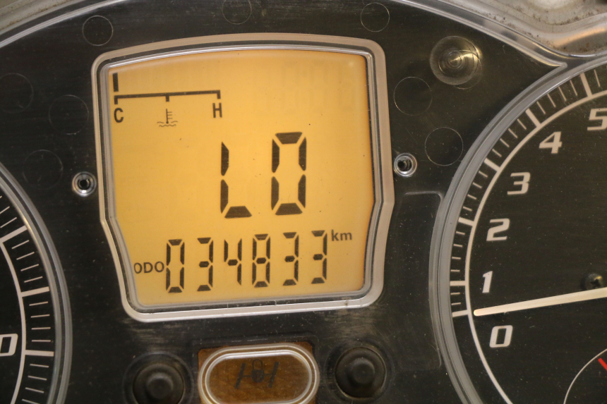 photo de TACHOMETER PIAGGIO MP3 125 (2006 - 2014) - Technische Nahaufnahme