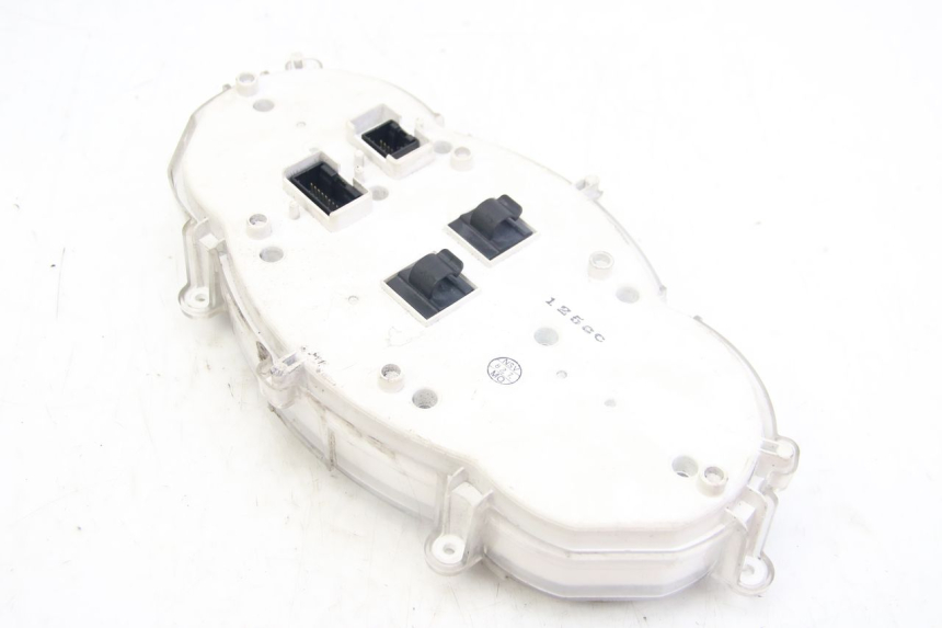 photo de TACHOMETER PIAGGIO MP3 125 (2006 - 2014) - Oberflächenzustand und Material