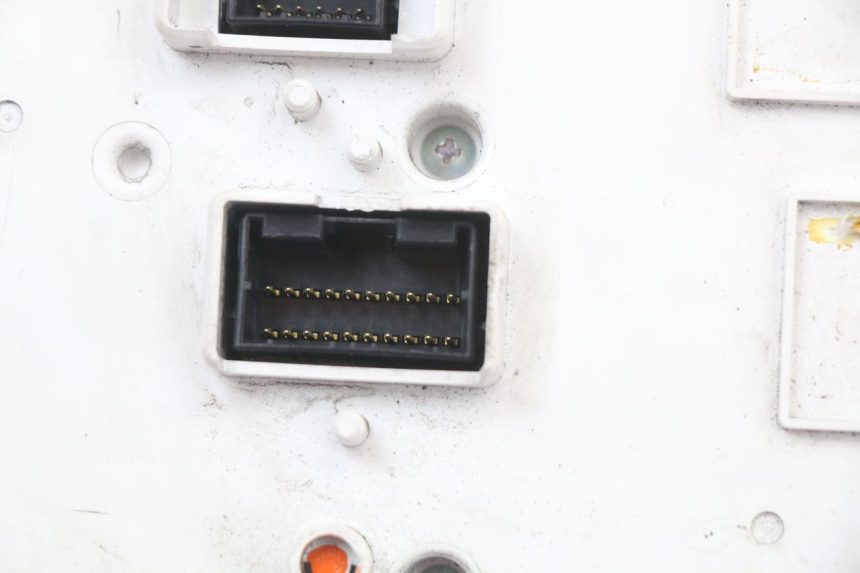 photo de TACHOMETER PIAGGIO MP3 125 (2006 - 2014) - Charakteristische Merkmale