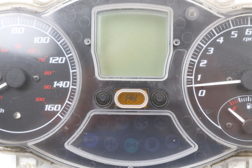 photo de TACHOMETER PIAGGIO MP3 125 (2006 - 2014) - Gesamtansicht des Produkts