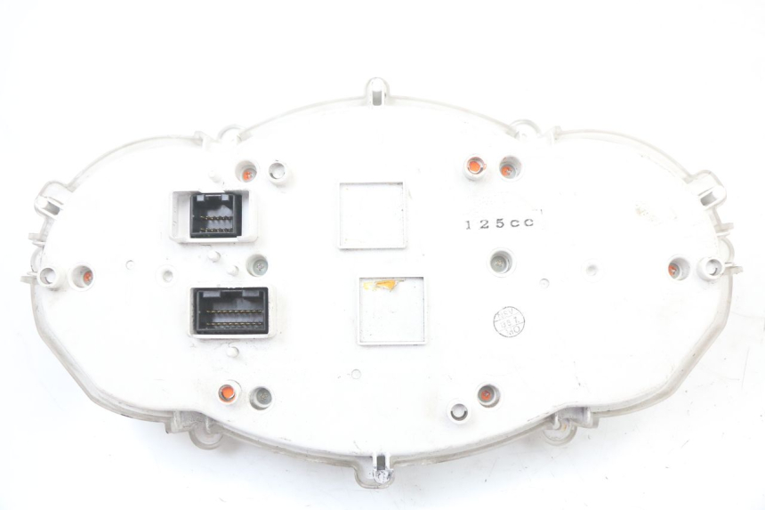 photo de TACHOMETER PIAGGIO MP3 125 (2006 - 2014) - Kennzeichnungen und Originalreferenzen