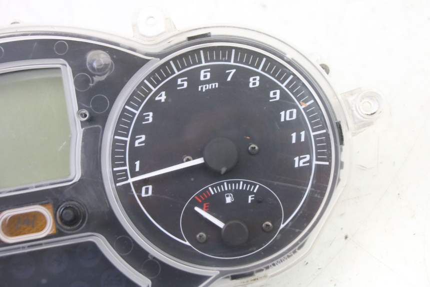 photo de TACHOMETER  PIAGGIO MP3 RL 250 (2006 - 2010) - Technische Nahaufnahme