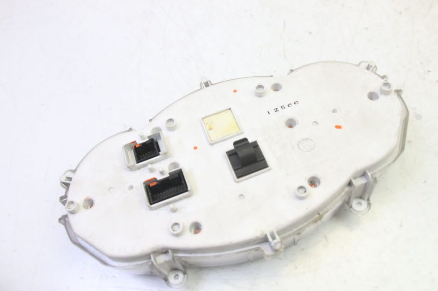 photo de TACHOMETER PIAGGIO MP3 125 (2006 - 2014) - Kennzeichnungen und Originalreferenzen