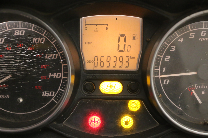 photo de TACHOMETER  PIAGGIO MP3 RL 250 (2006 - 2010) - Gesamtansicht des Produkts