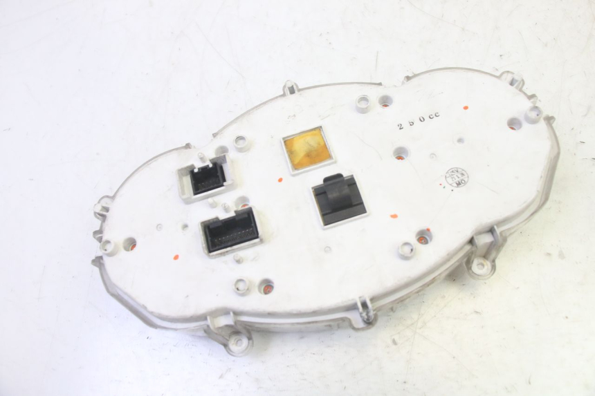 photo de TACHOMETER  PIAGGIO MP3 RL 250 (2006 - 2010) - Geprüftes Gebrauchtteil