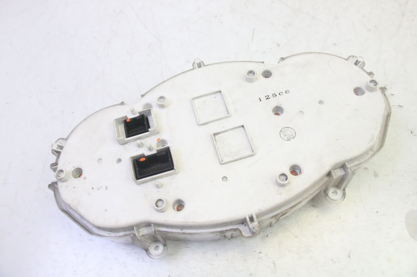 photo de TACHOMETER PIAGGIO MP3 125 (2006 - 2014) - Kennzeichnungen und Originalreferenzen