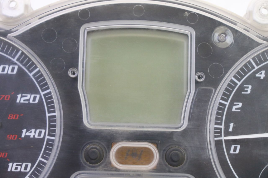 photo de TACHOMETER  PIAGGIO MP3 RL 250 (2006 - 2010) - Zoom auf Gebrauchszustand