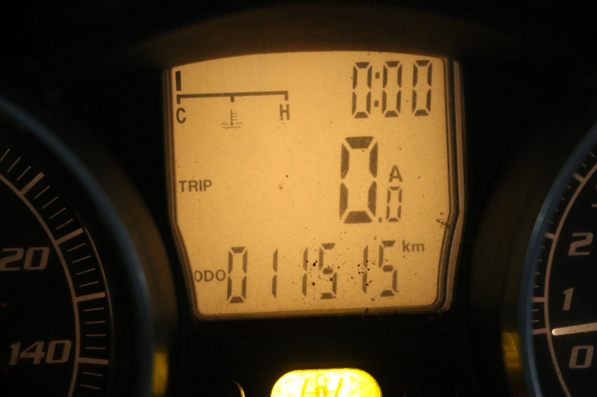 photo de TACHOMETER  PIAGGIO MP3 RL 250 (2006 - 2010) - Zoom auf Gebrauchszustand