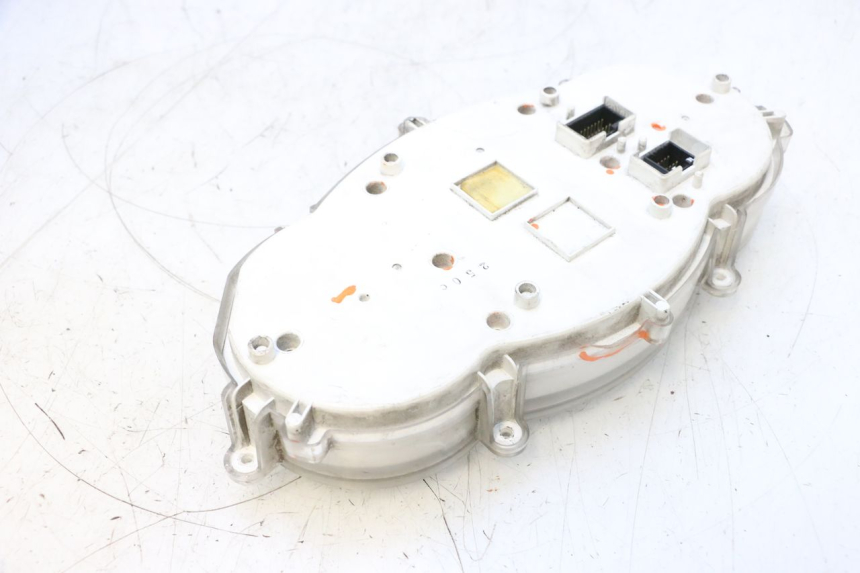 photo de TACHOMETER  PIAGGIO MP3 RL 250 (2006 - 2010) - Detailansicht des Bauteils