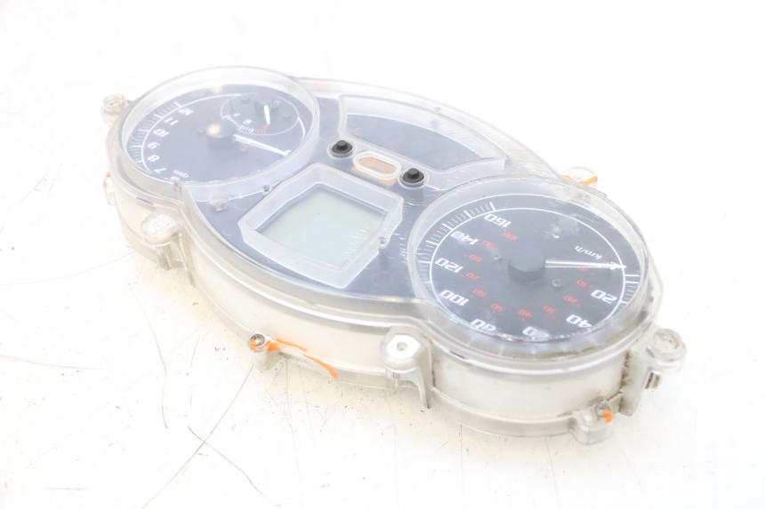 photo de TACHOMETER  PIAGGIO MP3 RL 250 (2006 - 2010) - Charakteristische Merkmale