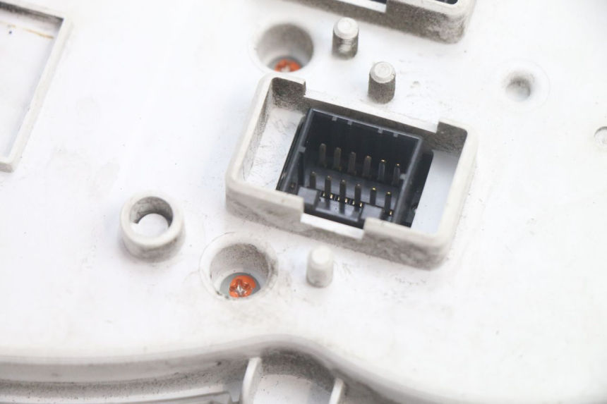 photo de TACHOMETER PIAGGIO MP3 125 (2006 - 2014) - Weitere Ansicht des Artikels