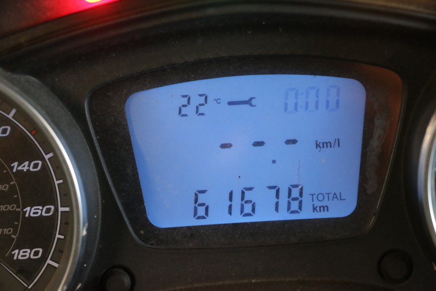 photo de TACHOMETER  PIAGGIO MP3 500 (2016 - 2018) - Kennzeichnungen und Originalreferenzen