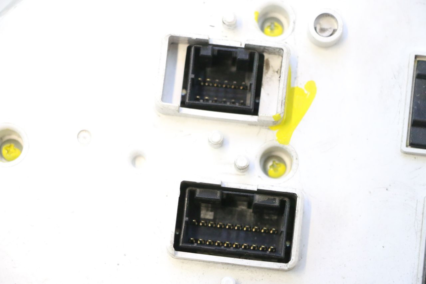 photo de TACHOMETER  PIAGGIO MP3 500 (2011 - 2015) - Charakteristische Merkmale