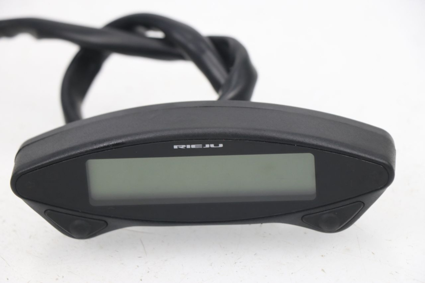 photo de TACHOMETER  RIEJU MRT 50 (2018 - 2021) - Oberflächenzustand und Material