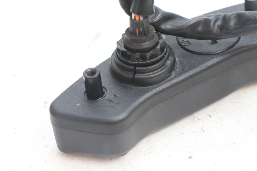 photo de TACHOMETER  RIEJU MRT PRO SUPERMOTARD 50 (2007 - 2018) - Details der Befestigungspunkte