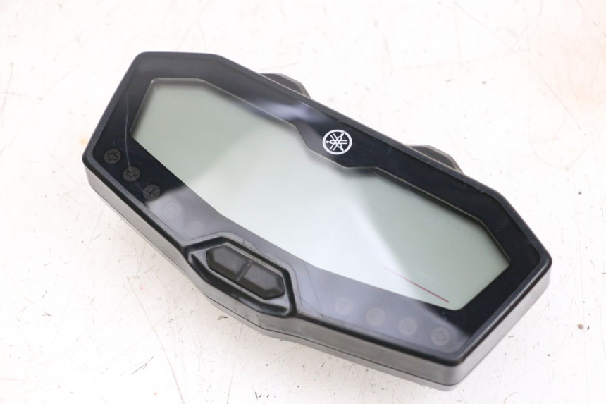 photo de TACHOMETER  YAMAHA MT-07 MT07 ABS 700 (2018 - 2020) - Hochauflösende Nahaufnahme