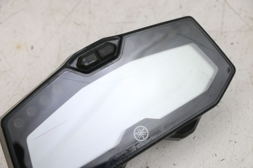 photo de TACHOMETER  YAMAHA MT-07 MT07 ABS 700 (2018 - 2020) - Zoom auf Gebrauchszustand