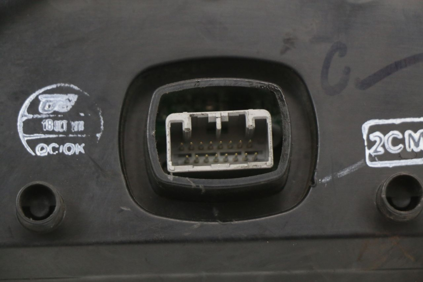 photo de TACHOMETER  MBK MW TRYPTIK 125 (2014 - 2016) - Oberflächenzustand und Material