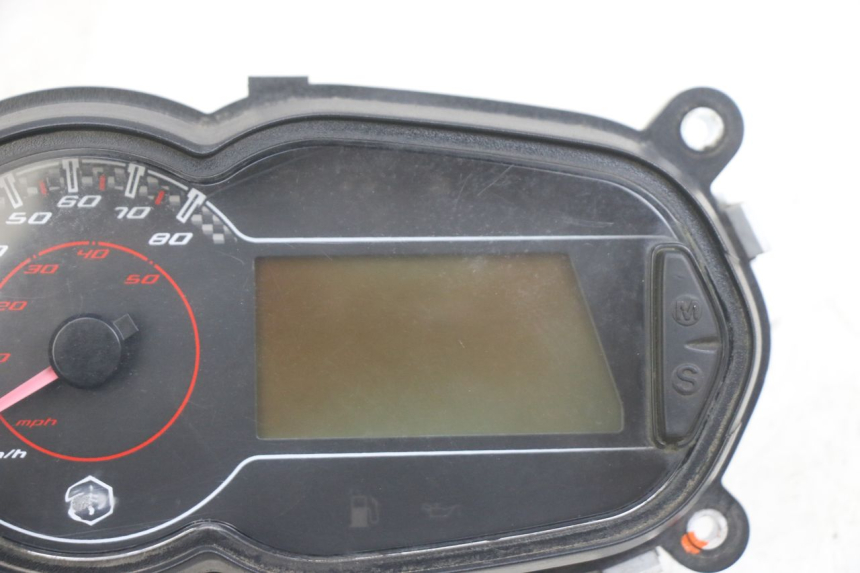 photo de TACHOMETER PIAGGIO NEW TYPHOON 50 (2018 - 2021) - Ergänzendes Produktfoto