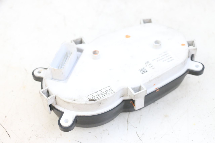 photo de TACHOMETER PIAGGIO NEW TYPHOON 50 (2018 - 2021) - Zoom auf Gebrauchszustand