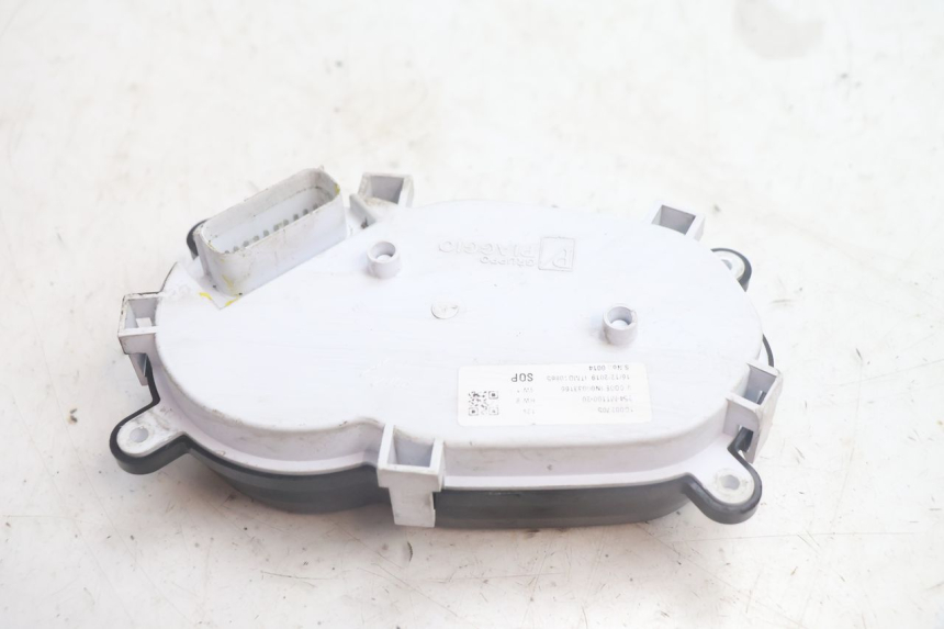 photo de TACHOMETER PIAGGIO NEW TYPHOON 50 (2018 - 2021) - Oberflächenzustand und Material