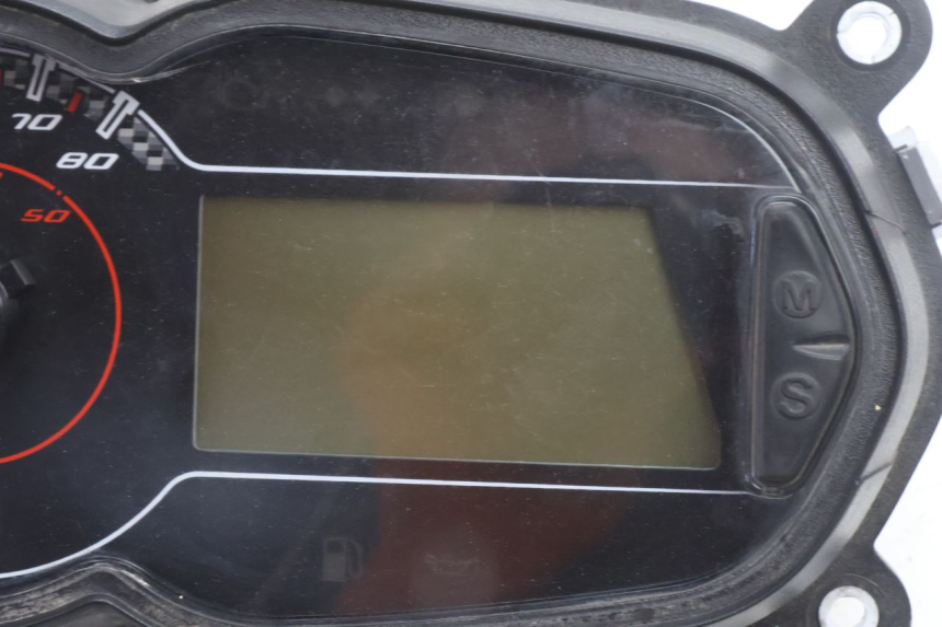 photo de TACHOMETER PIAGGIO NEW TYPHOON 50 (2018 - 2021) - Zoom auf Gebrauchszustand
