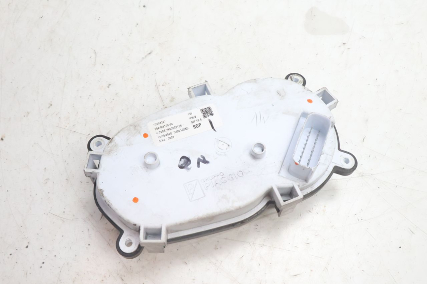 photo de TACHOMETER PIAGGIO NEW TYPHOON 50 (2018 - 2021) - Oberflächenzustand und Material