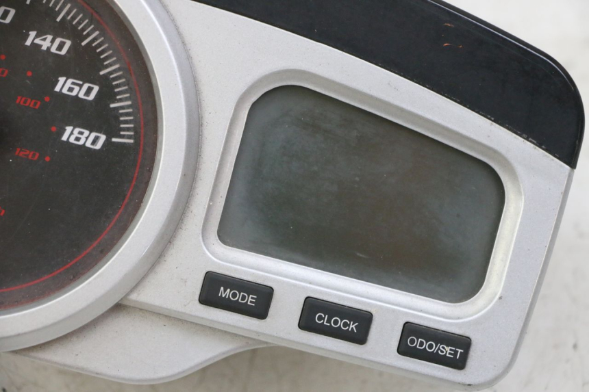 photo de TACHOMETER  GILERA NEXUS 125 (2009 - 2013) - Weitere Ansicht des Artikels