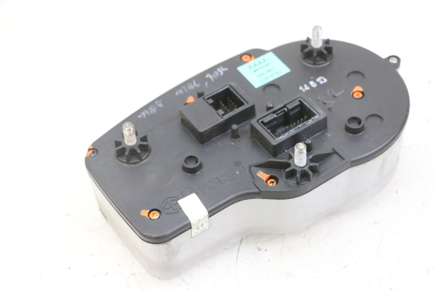 photo de TACHOMETER  GILERA NEXUS 125 (2009 - 2013) - Details der Befestigungspunkte