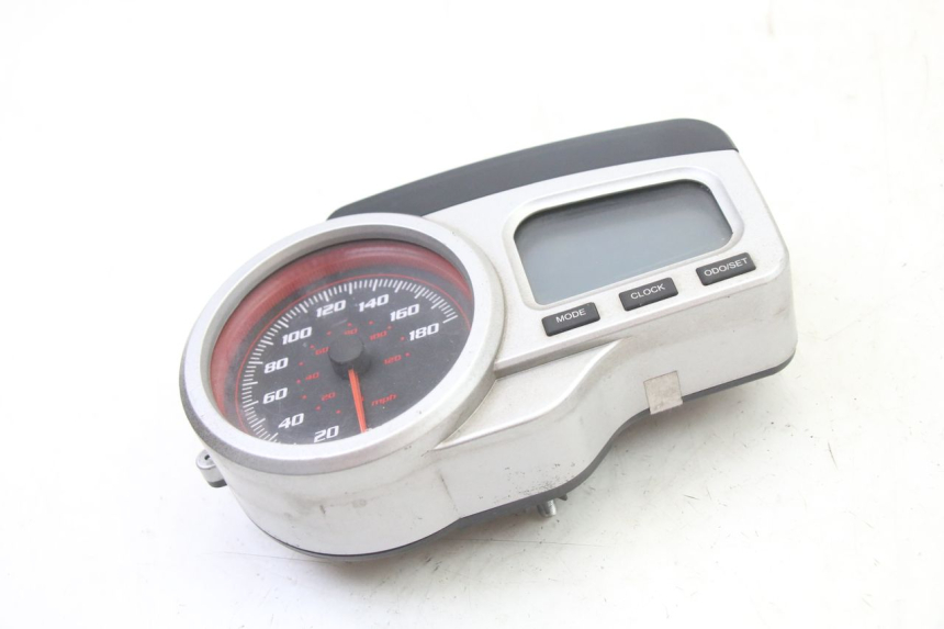 photo de TACHOMETER  GILERA NEXUS 125 (2009 - 2013) - Technische Nahaufnahme
