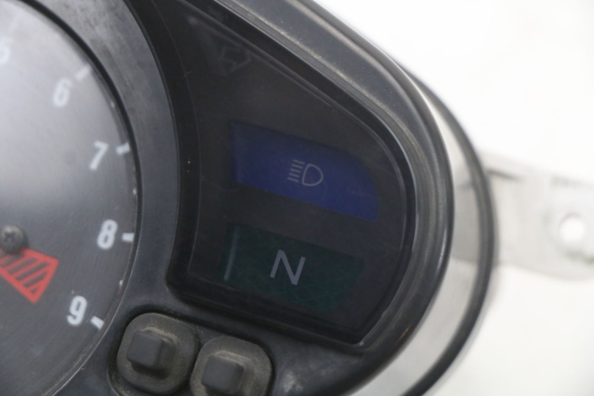 photo de TACHOMETER HONDA NTV DEAUVILLE 650 (1998 - 2001) - Technische Nahaufnahme