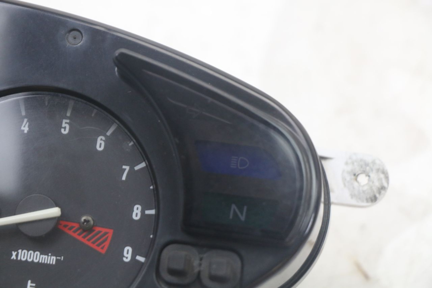 photo de TACHOMETER HONDA NTV DEAUVILLE 650 (1998 - 2001) - Technische Nahaufnahme