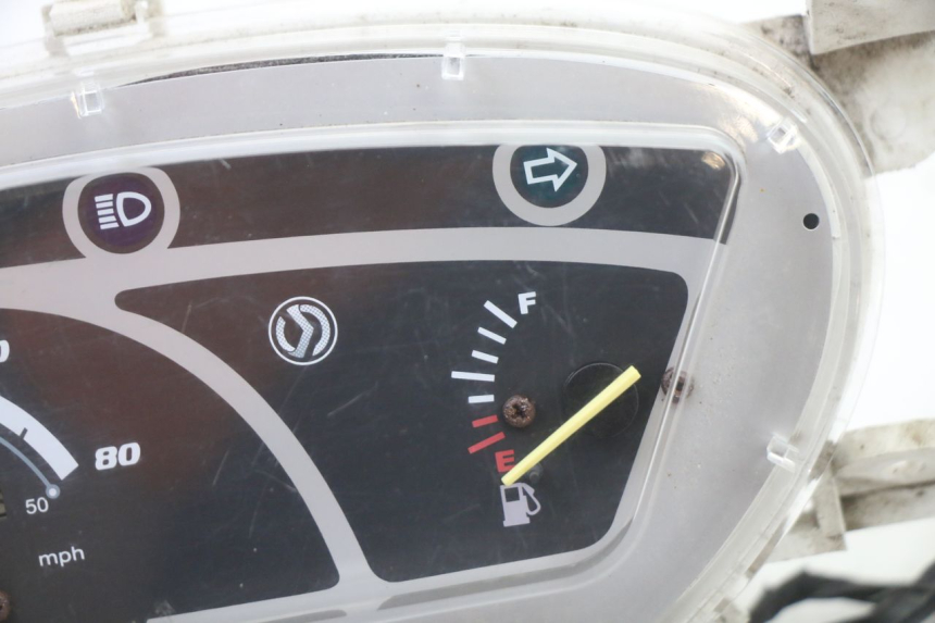 photo de TACHOMETER SYM ORBIT 2 4T 50 (2008 - 2017) - Zoom auf Gebrauchszustand