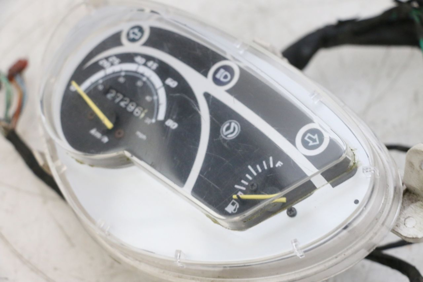 photo de TACHOMETER SYM ORBIT 2 4T 50 (2008 - 2017) - Zoom auf Gebrauchszustand